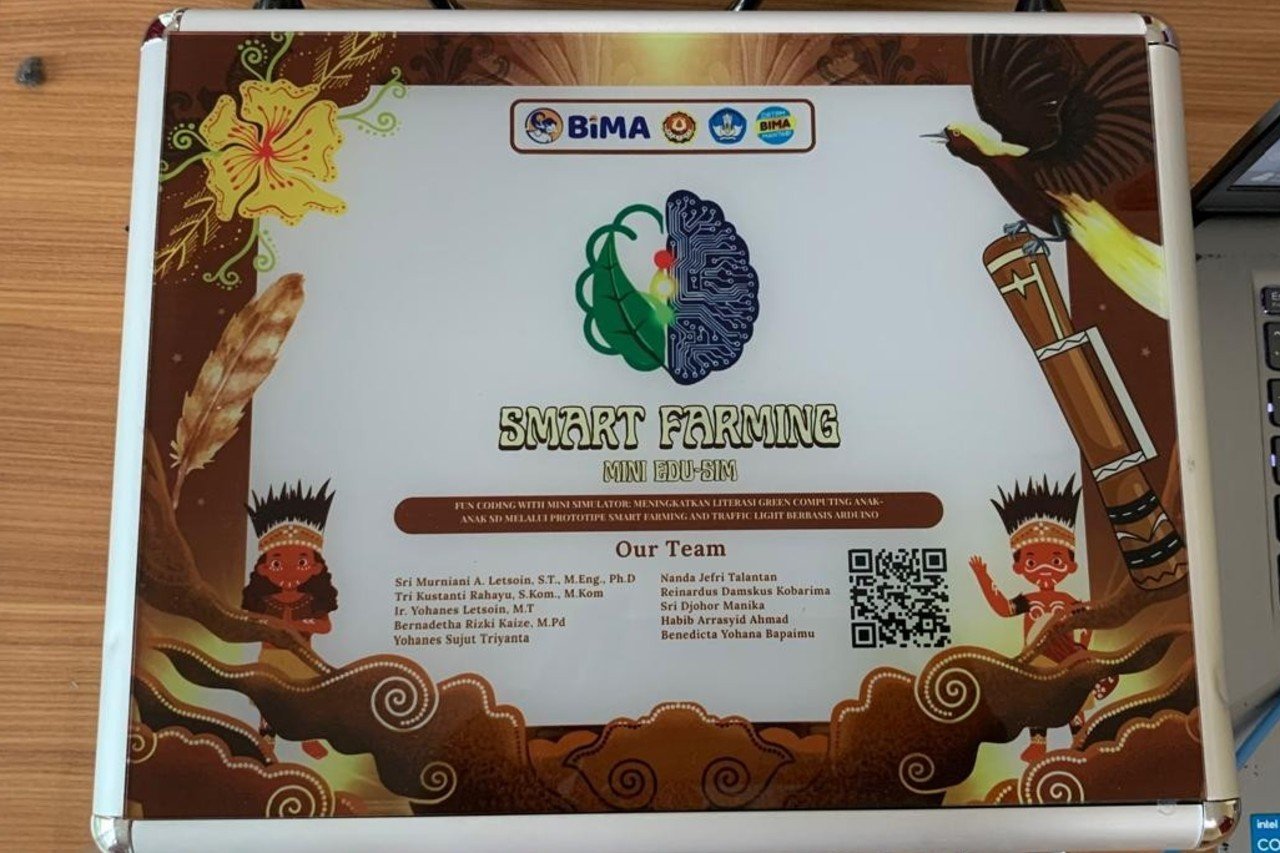 Tampilan luar prototipe mini simulator smart farming